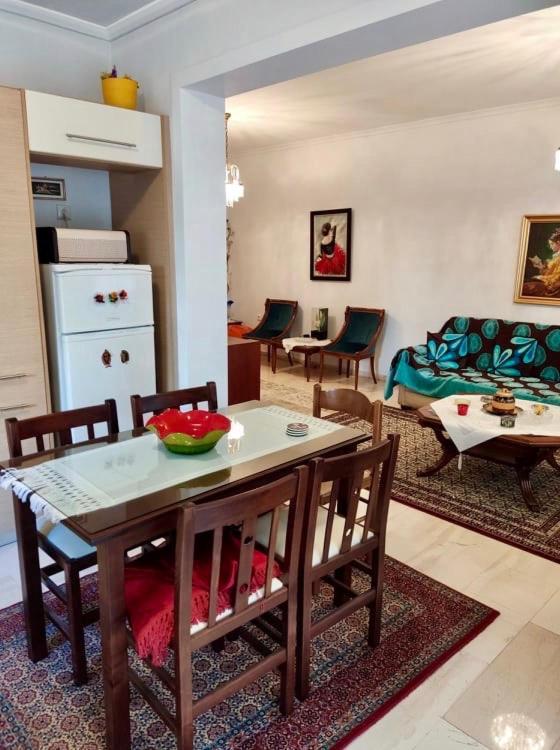 Marys House , Lovely 2-Bedroom Apartment Thessaloniki Buitenkant foto