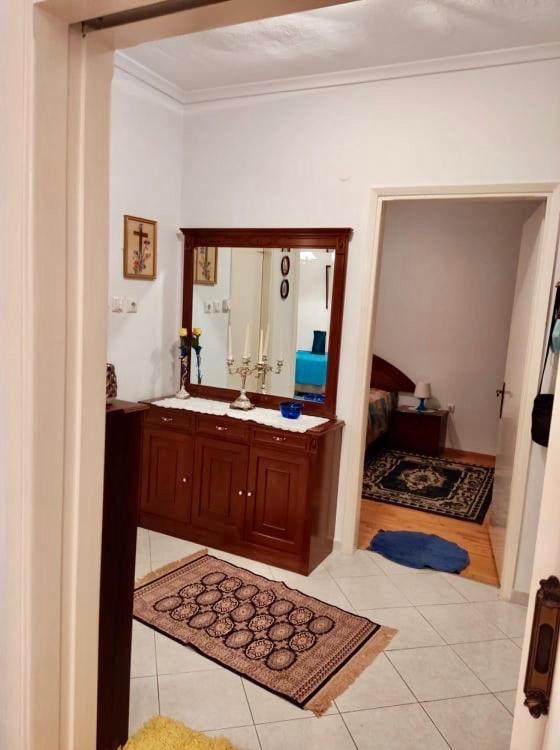 Marys House , Lovely 2-Bedroom Apartment Thessaloniki Buitenkant foto