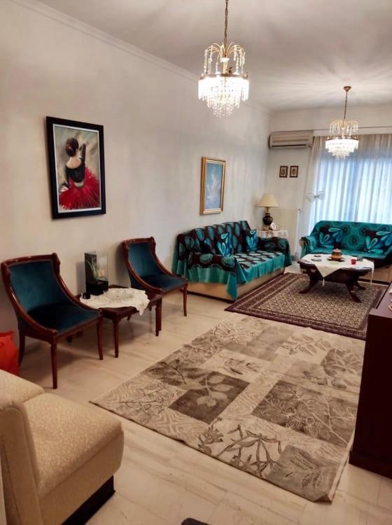 Marys House , Lovely 2-Bedroom Apartment Thessaloniki Buitenkant foto